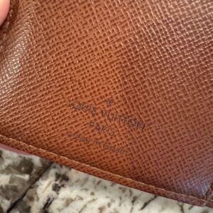 Louis Vuitton Brown Monogram Kisslock Compact Wallet